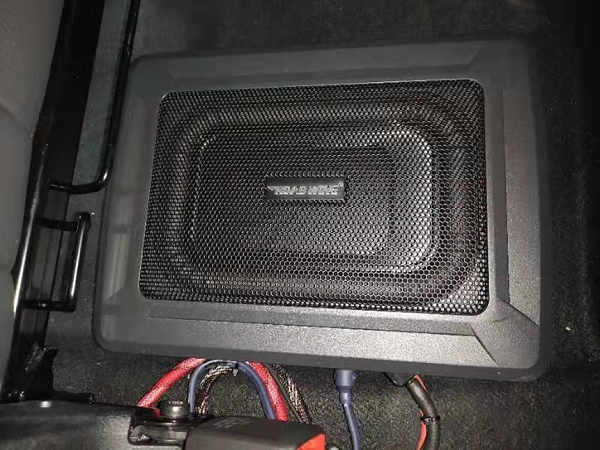 長(zhǎng)安CS75 Plus升級(jí)路翼汽車音響